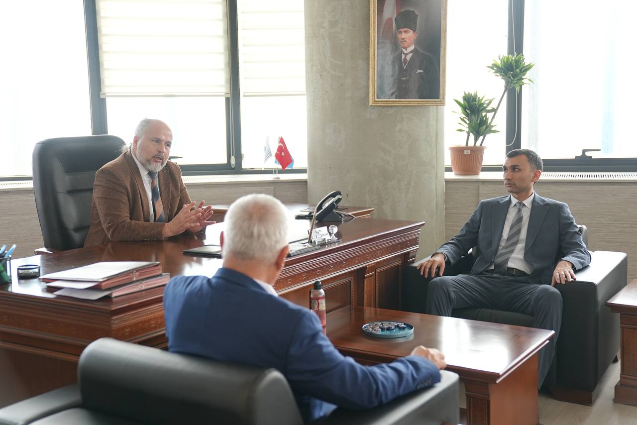 Tashrifning navbatdagi bosqichida delegatsiyamiz a’zolari Konya shahridagi nufuzli Necmettin Erbakan universiteti faoliyati bilan yaqindan tanishdilar.